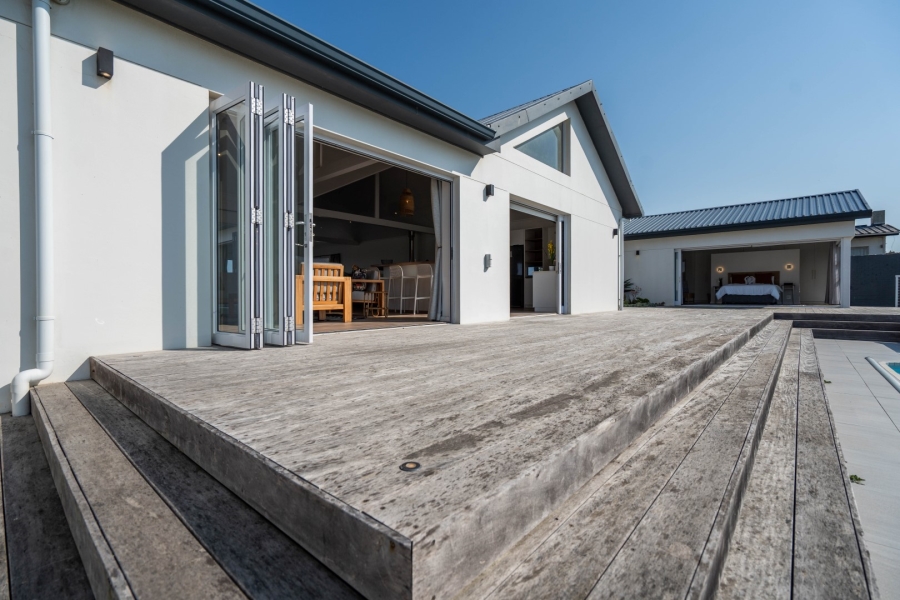 4 Bedroom Property for Sale in West Beach Eastern Cape